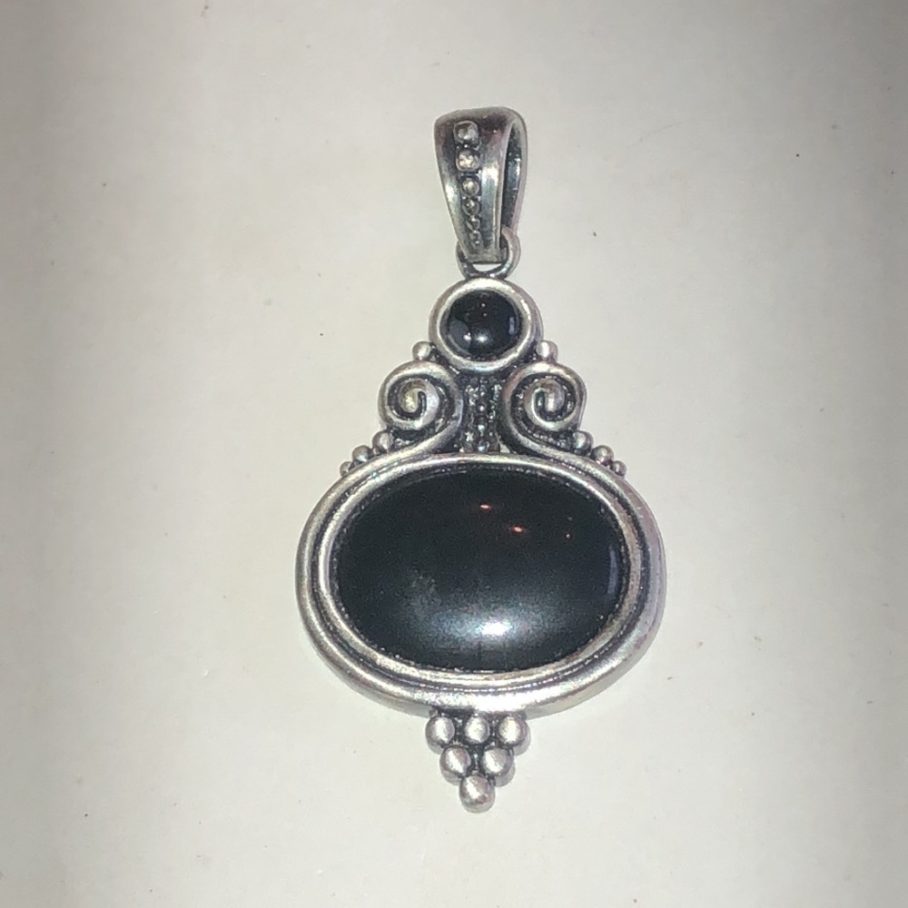 Silver-tone Black Faux Onyx Pendant Necklace